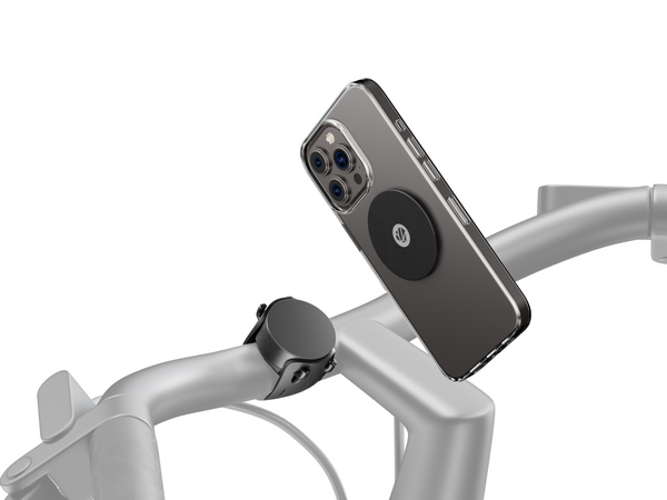 Support téléphone Shapeheart installé sur guidon, téléphone avec plaque métal sur le téléphone