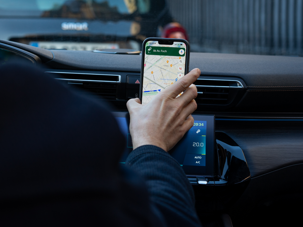 Car phone mount