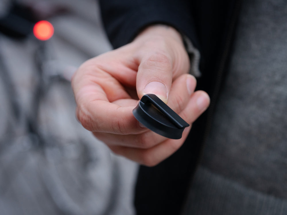 VIOO magnetic clip-on helmet mount (lights not included)