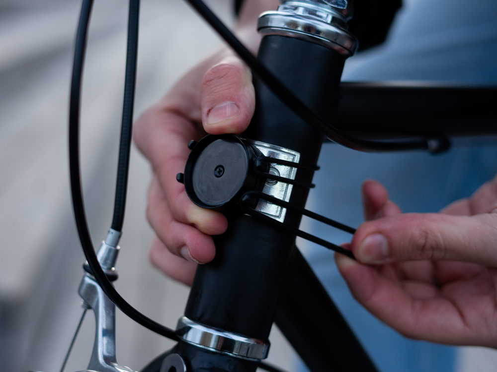 Mini magnetic front light