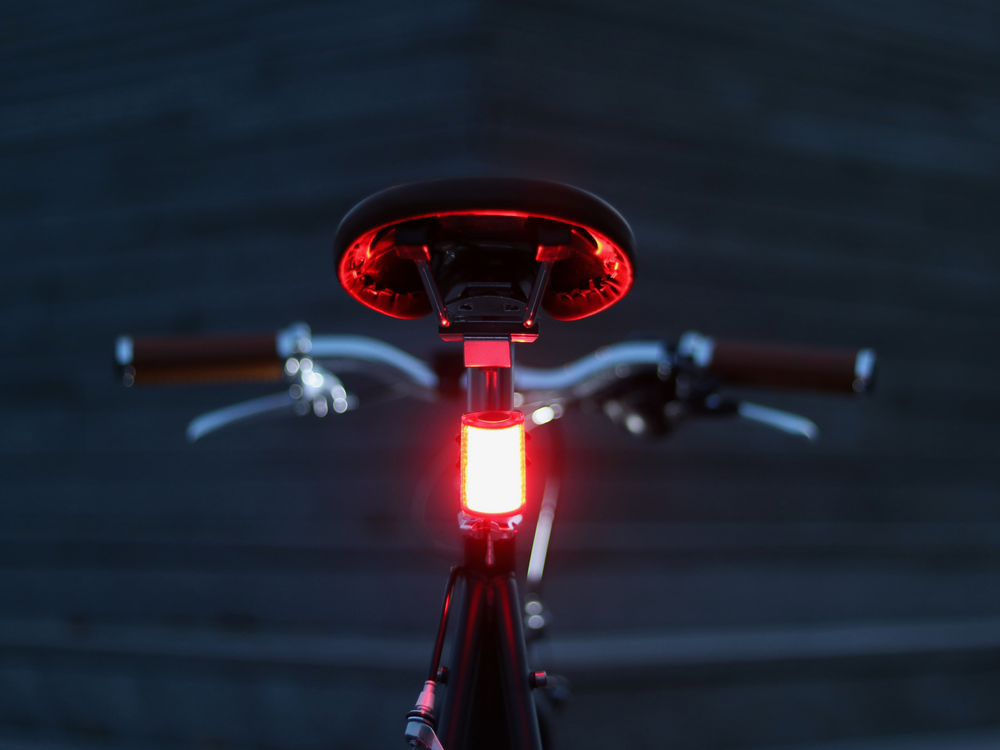 Magnetic rear light